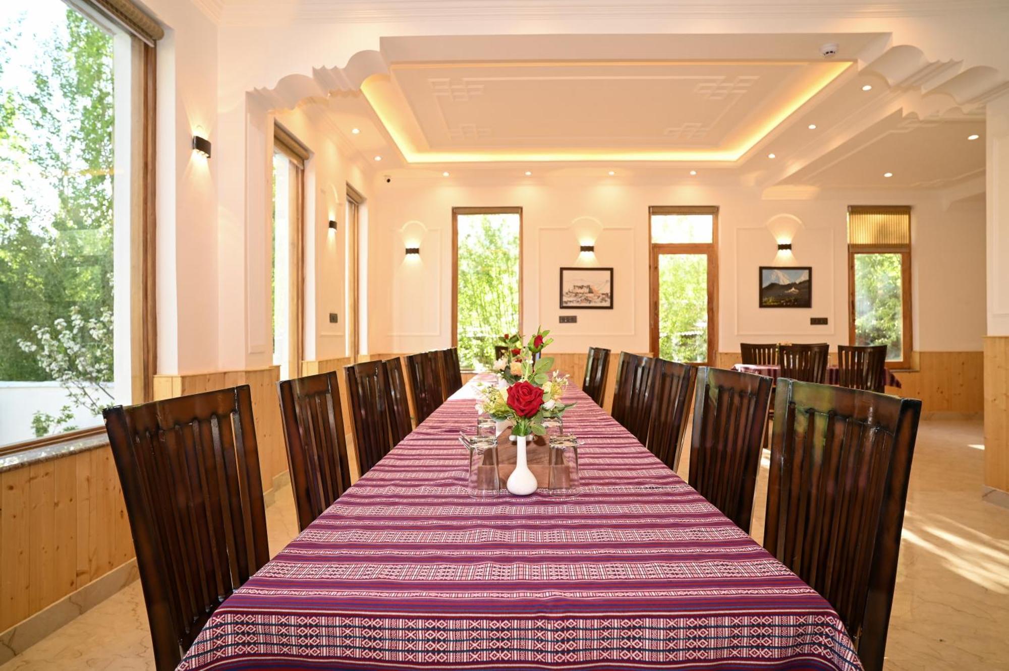 Hotel Ladakh Hills Leh Exterior photo